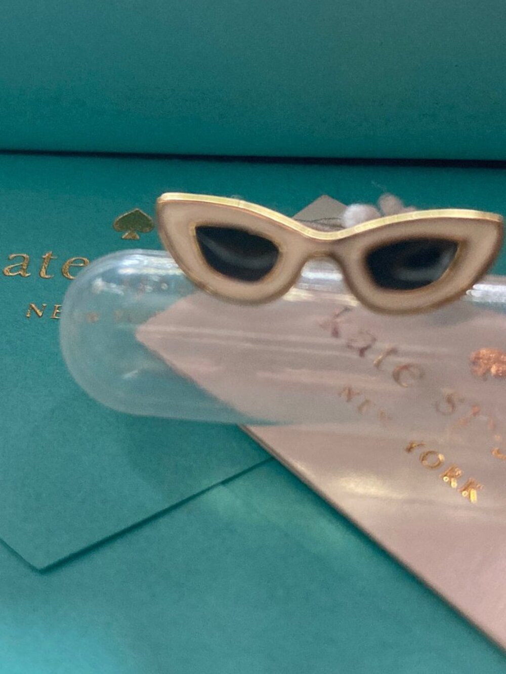 2015 Kate Spade Sunglasses Ring Brad Goreski Gold Plated size 7 "New In Box" - Picture 4 of 4